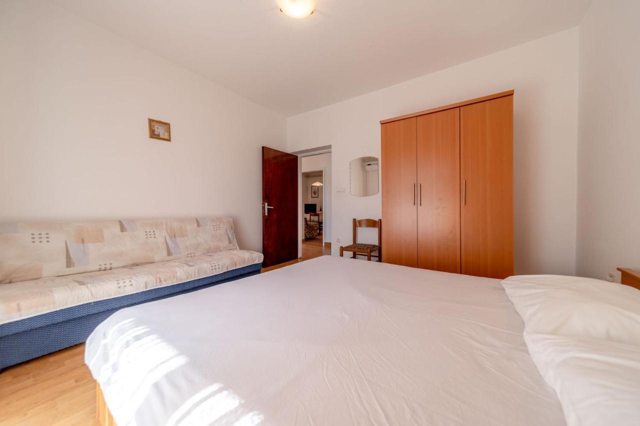 Apartmani Bozica Barbat na Rabu Ngoại thất bức ảnh
