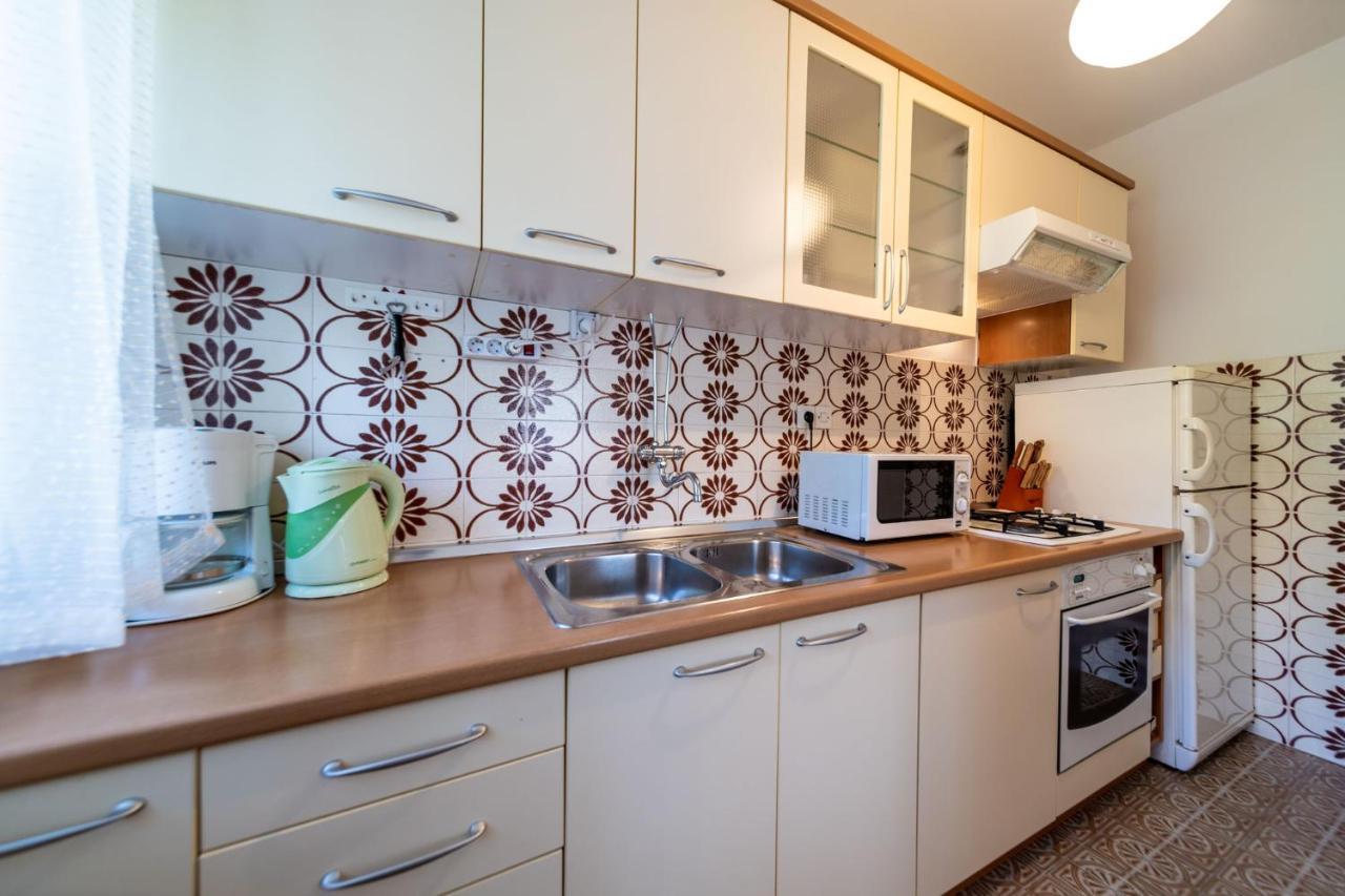 Apartmani Bozica Barbat na Rabu Ngoại thất bức ảnh